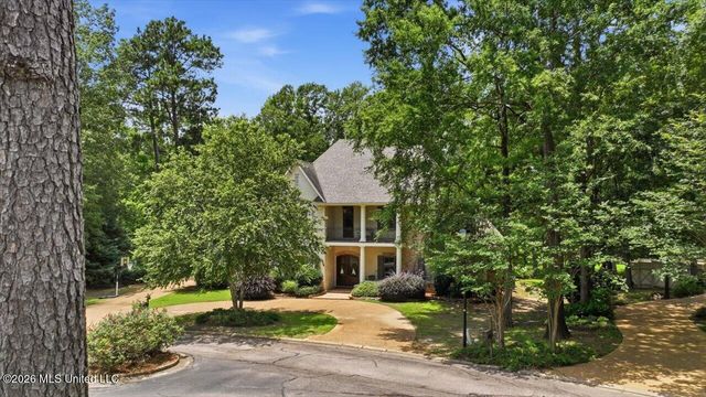 460 Pembrooke Drive, Madison, MS 39110