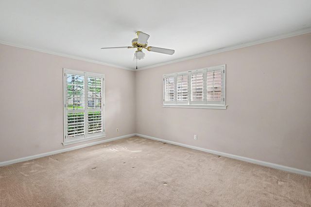 7915 Meadow Lake Lane, Houston, TX 77063