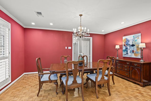 7915 Meadow Lake Lane, Houston, TX 77063