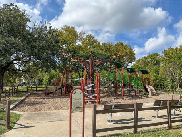 7915 Meadow Lake Lane, Houston, TX 77063