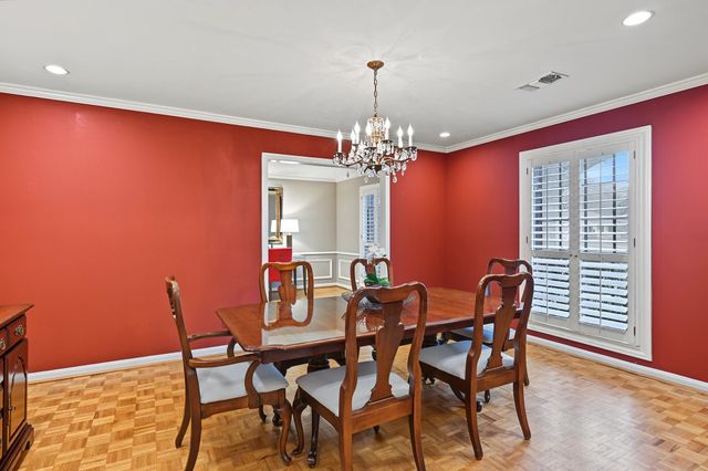 7915 Meadow Lake Lane, Houston, TX 77063