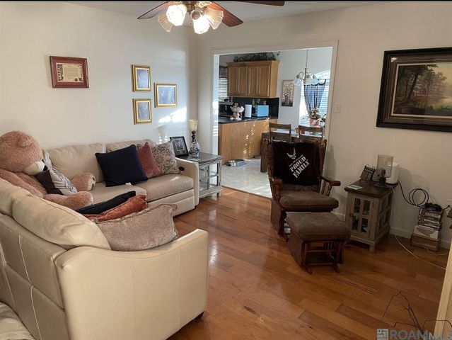 35046 Napoleon Dr, Denham Springs, LA 70706