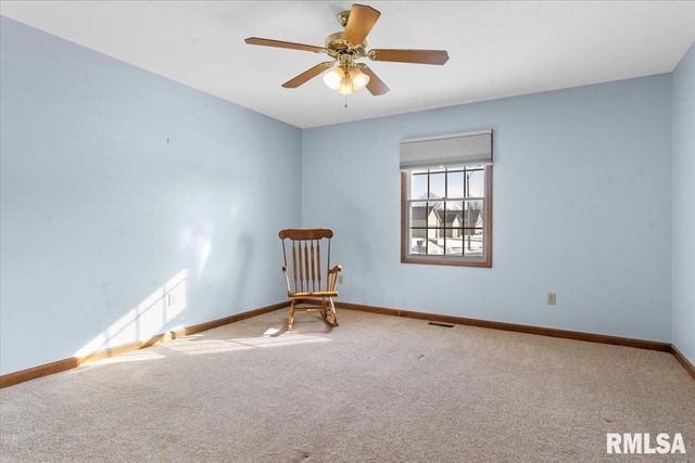 5205 Bunting Road, Springfield, IL 62711