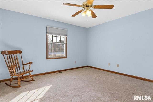 5205 Bunting Road, Springfield, IL 62711