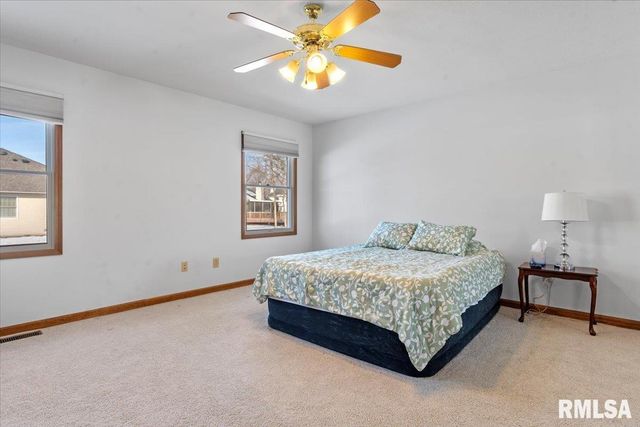 5205 Bunting Road, Springfield, IL 62711