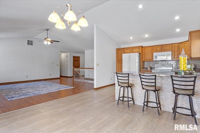 5205 Bunting Road, Springfield, IL 62711