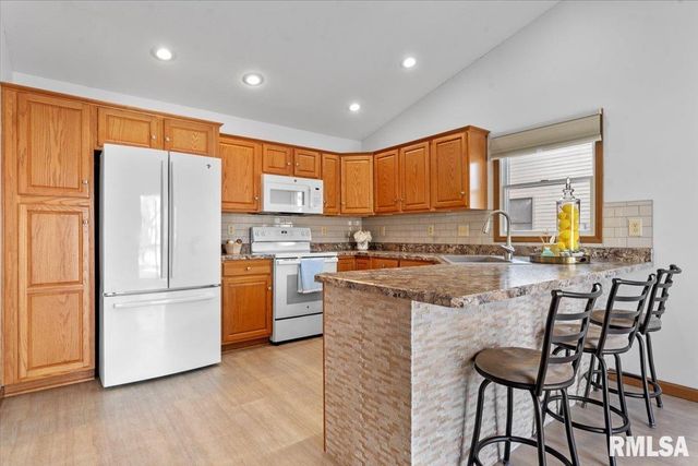 5205 Bunting Road, Springfield, IL 62711