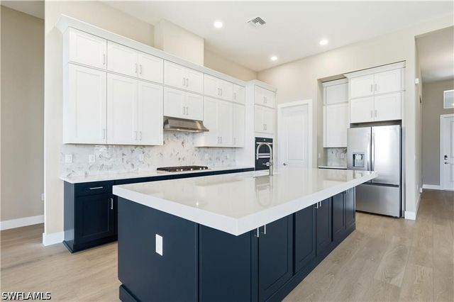 8529 Oceana WAY, Naples, FL 34114