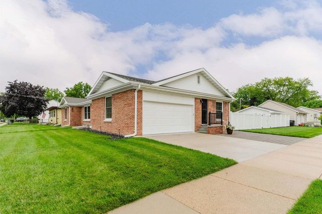 1433 HAZEL STREET, Oshkosh, WI 54901
