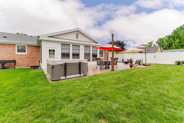 1433 HAZEL STREET, Oshkosh, WI 54901