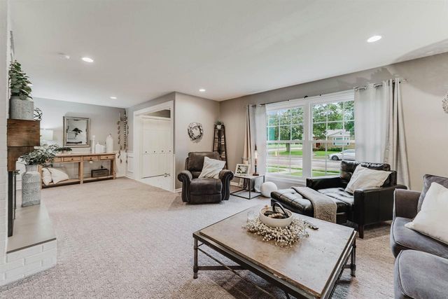 1433 HAZEL STREET, Oshkosh, WI 54901