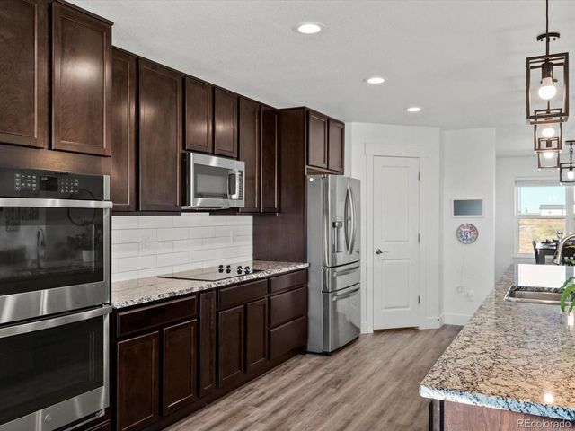 16471 S Essex Rd, Platteville, CO 80651