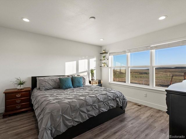 16471 S Essex Rd, Platteville, CO 80651