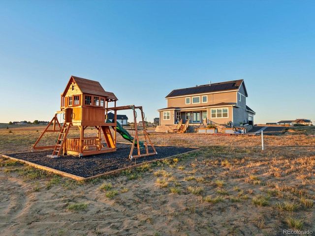 16471 S Essex Rd, Platteville, CO 80651