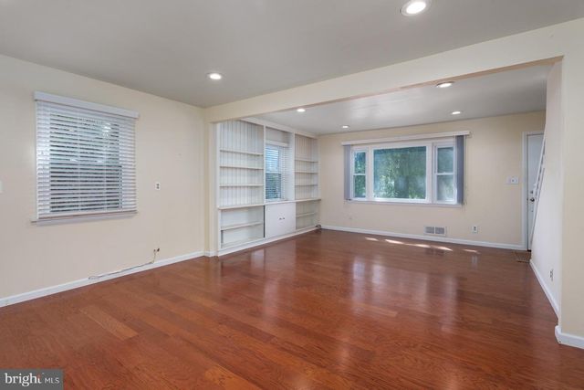 56 CLEARVIEW AVE, Princeton, NJ 08540