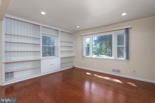 56 CLEARVIEW AVE, Princeton, NJ 08540