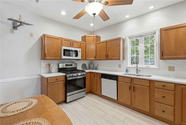 28 Fairview Avenue, Cumberland, RI 02864