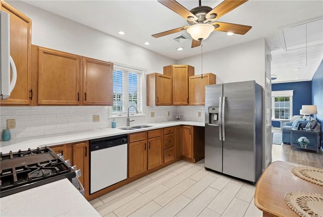 28 Fairview Avenue, Cumberland, RI 02864