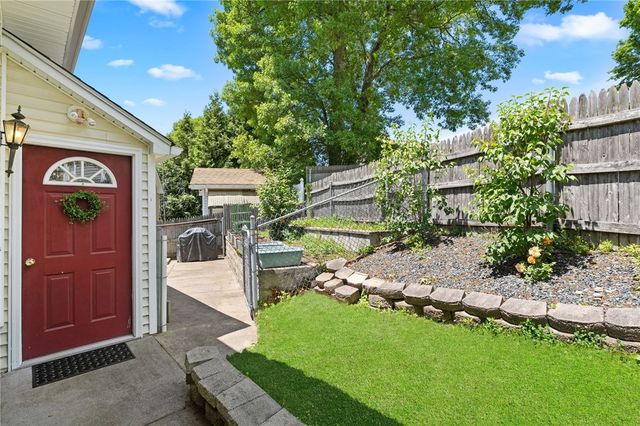 28 Fairview Avenue, Cumberland, RI 02864