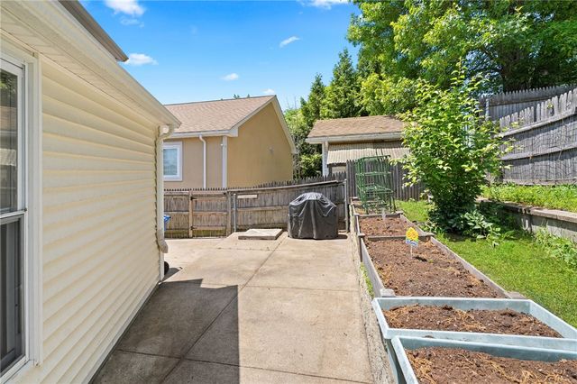 28 Fairview Avenue, Cumberland, RI 02864