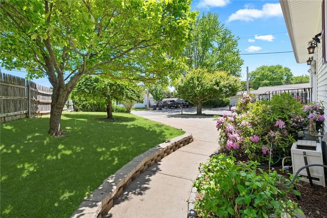 28 Fairview Avenue, Cumberland, RI 02864