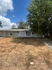 323 Tomrob, San Antonio, TX 78220