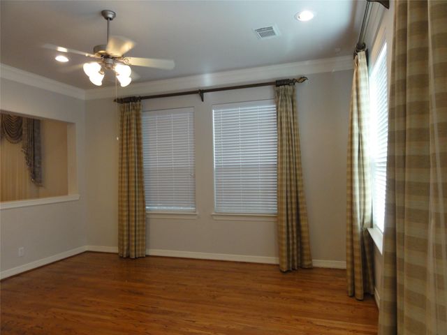 3211 Holly Crossing Drive, Houston, TX 77042