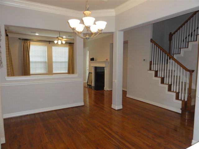 3211 Holly Crossing Drive, Houston, TX 77042