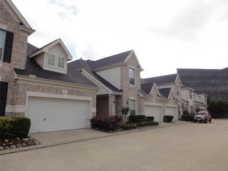 3211 Holly Crossing Drive, Houston, TX 77042