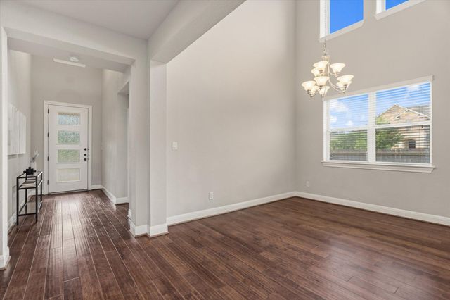 2300 Centennial LOOP, Round Rock, TX 78665