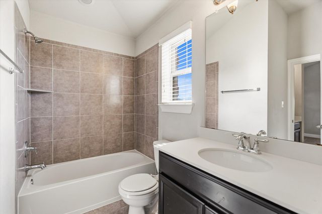 2300 Centennial LOOP, Round Rock, TX 78665