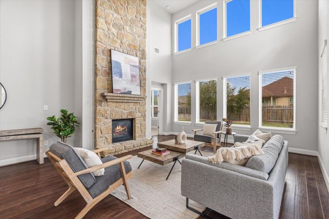 2300 Centennial LOOP, Round Rock, TX 78665