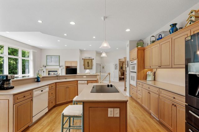 15183 Wayzata Boulevard, Wayzata, MN 55391