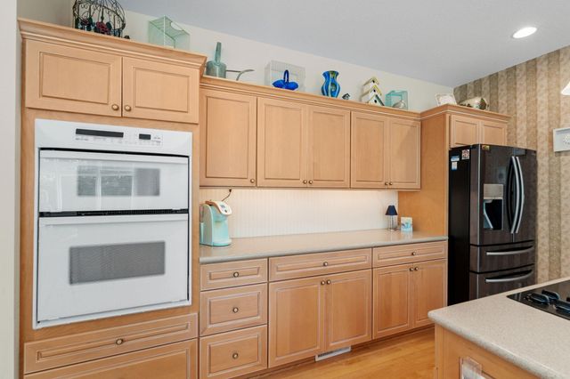 15183 Wayzata Boulevard, Wayzata, MN 55391