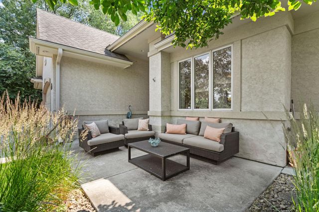 15183 Wayzata Boulevard, Wayzata, MN 55391