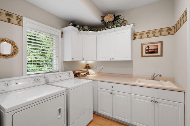 15183 Wayzata Boulevard, Wayzata, MN 55391