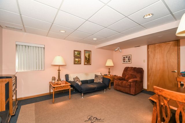 1446 Berta Drive, Crest Hill, IL 60403