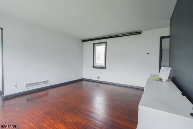 3220 Park Ave, South Plainfield Boro, NJ 07080