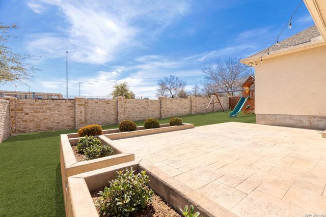 13508 Falls Summit, San Antonio, TX 78245