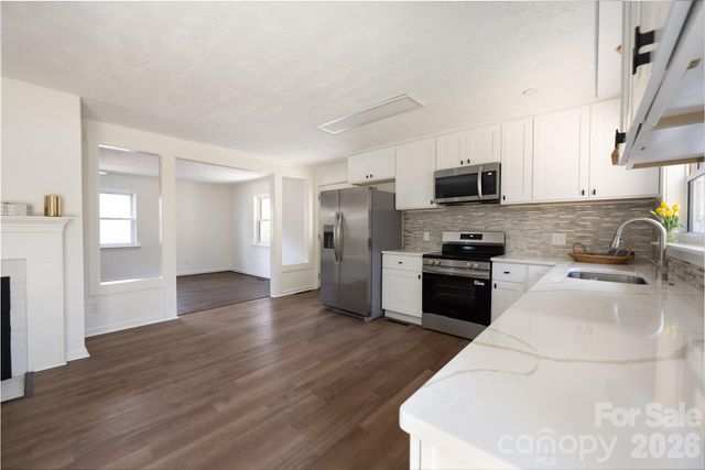 309 Cedar Street, Mooresville, NC 28115