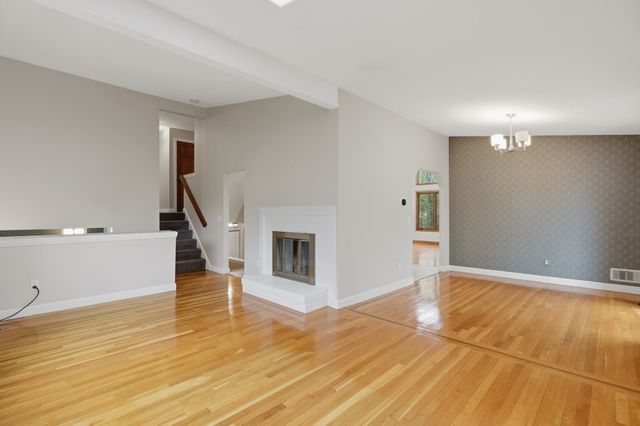 27 Clearview Drive, Framingham, MA 01701