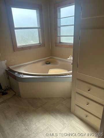 11152 Buck Road, Kingston, OK 73439