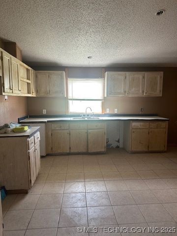 11152 Buck Road, Kingston, OK 73439