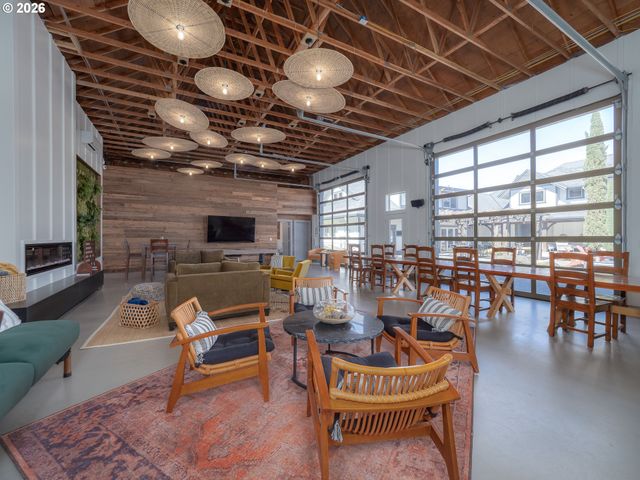 20300 Ne HIGHWAY 240, Newberg, OR 97132