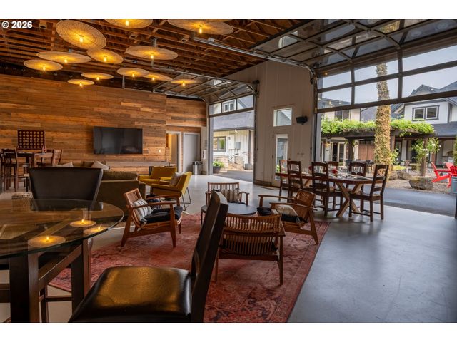 20300 Ne HIGHWAY 240, Newberg, OR 97132