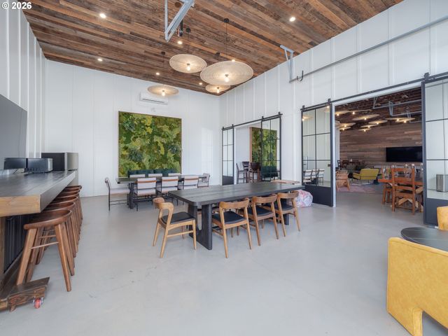 20300 Ne HIGHWAY 240, Newberg, OR 97132