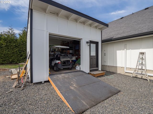 20300 Ne HIGHWAY 240, Newberg, OR 97132