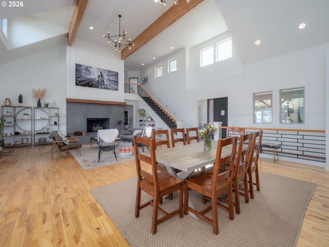 20300 Ne HIGHWAY 240, Newberg, OR 97132