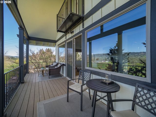 20300 Ne HIGHWAY 240, Newberg, OR 97132
