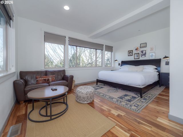 20300 Ne HIGHWAY 240, Newberg, OR 97132